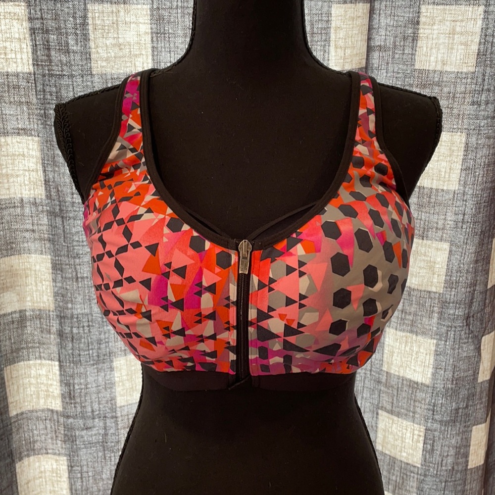 Victoria’s Secret knockout sports bra